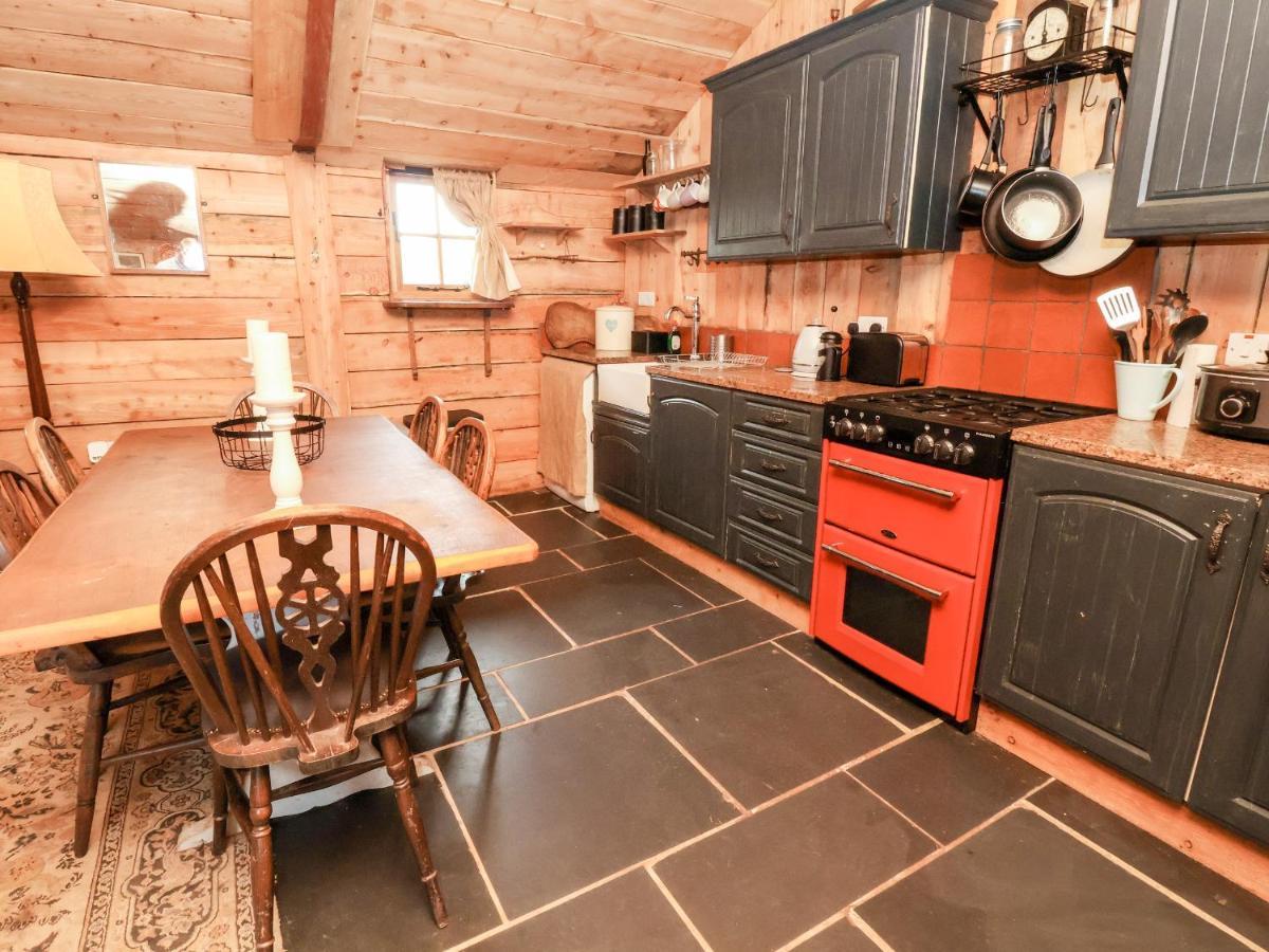 Villa Y Caban à Llangollen Extérieur photo